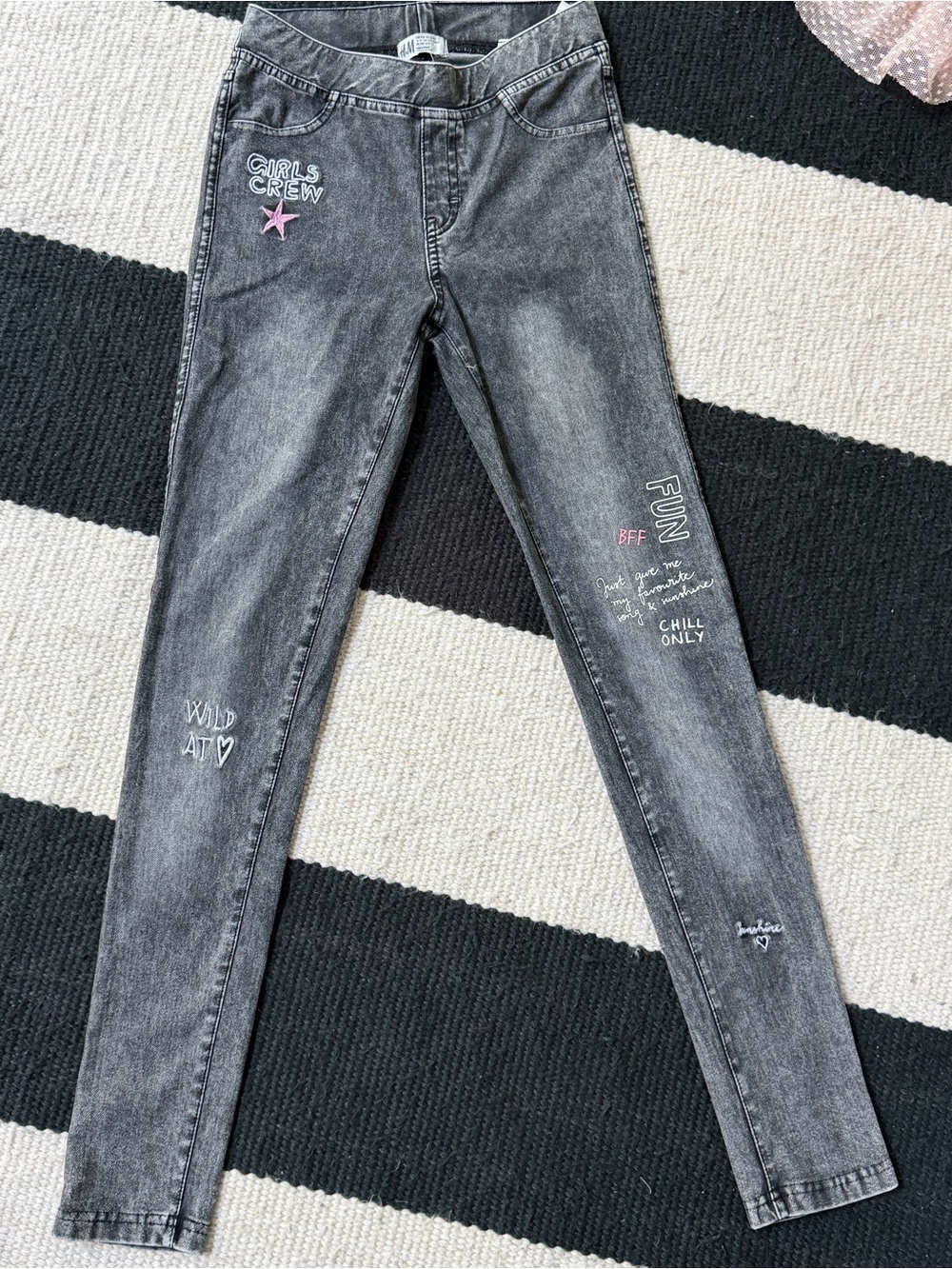 H&M Girls Faux Denim Jeggings | Graffiti Print | Size 12–13Y (158)